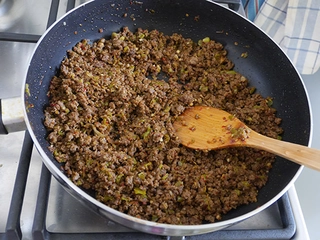 Kıymalı Soğan Kavurması Tarifi ve Malzemeleri