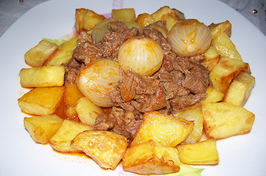Patatesli Et Kavurma Tarifi ve Malzemeleri
